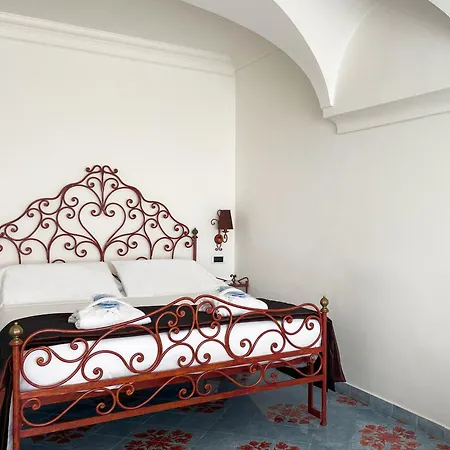 Regina Cristina 4*
