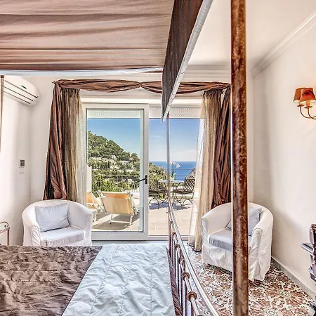 Ξενοδοχείο Regina Cristina 4*