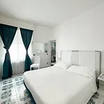 Regina Cristina 4*