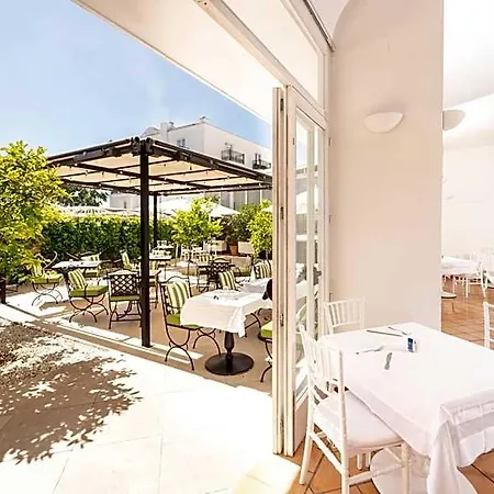 Regina Cristina Hotel 4*